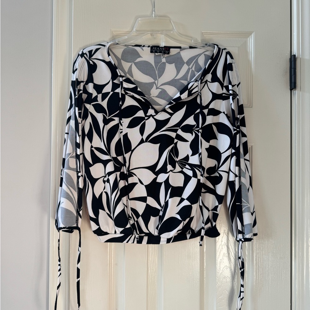 XOXO Monochrome Leaf Pattern Blouse